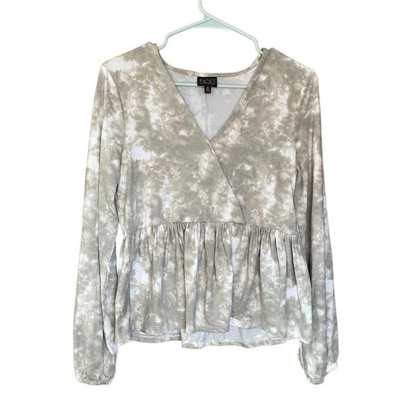 MOD Lusive Long Cuff Sleeve Tie Dye Peplum V-Neck Top Medium Blouse Green Gray - Picture 1 of 11